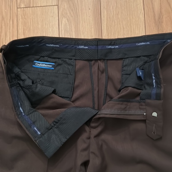 Croft&Barrow men’s trousers. Colour is brown size 38 waist/32 inseam. - Picture 3 of 9
